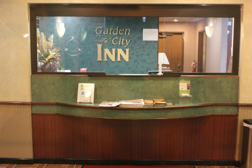 Garden City Inn Buitenkant foto